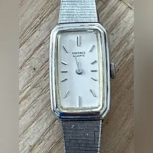 Seiko | Accessories | Seiko Vintage Ladies Watch Stainless  display picture 1